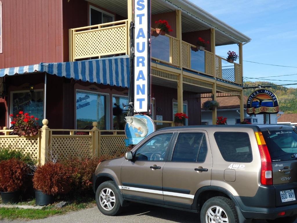 Hotel-Motel Baie-Ste-Catherine Eksteriør billede