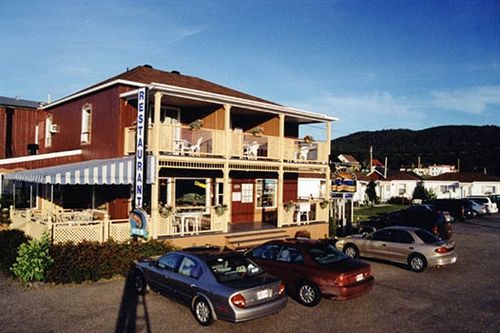Hotel-Motel Baie-Ste-Catherine Eksteriør billede